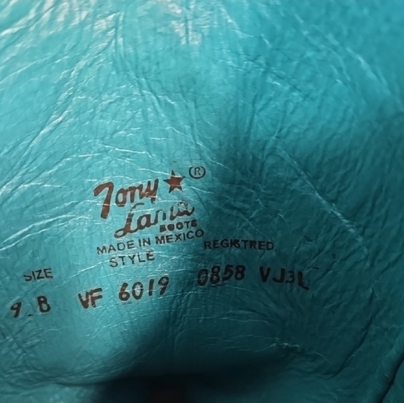 Tony Lama Cowboy Boots - Picture 8 of 9